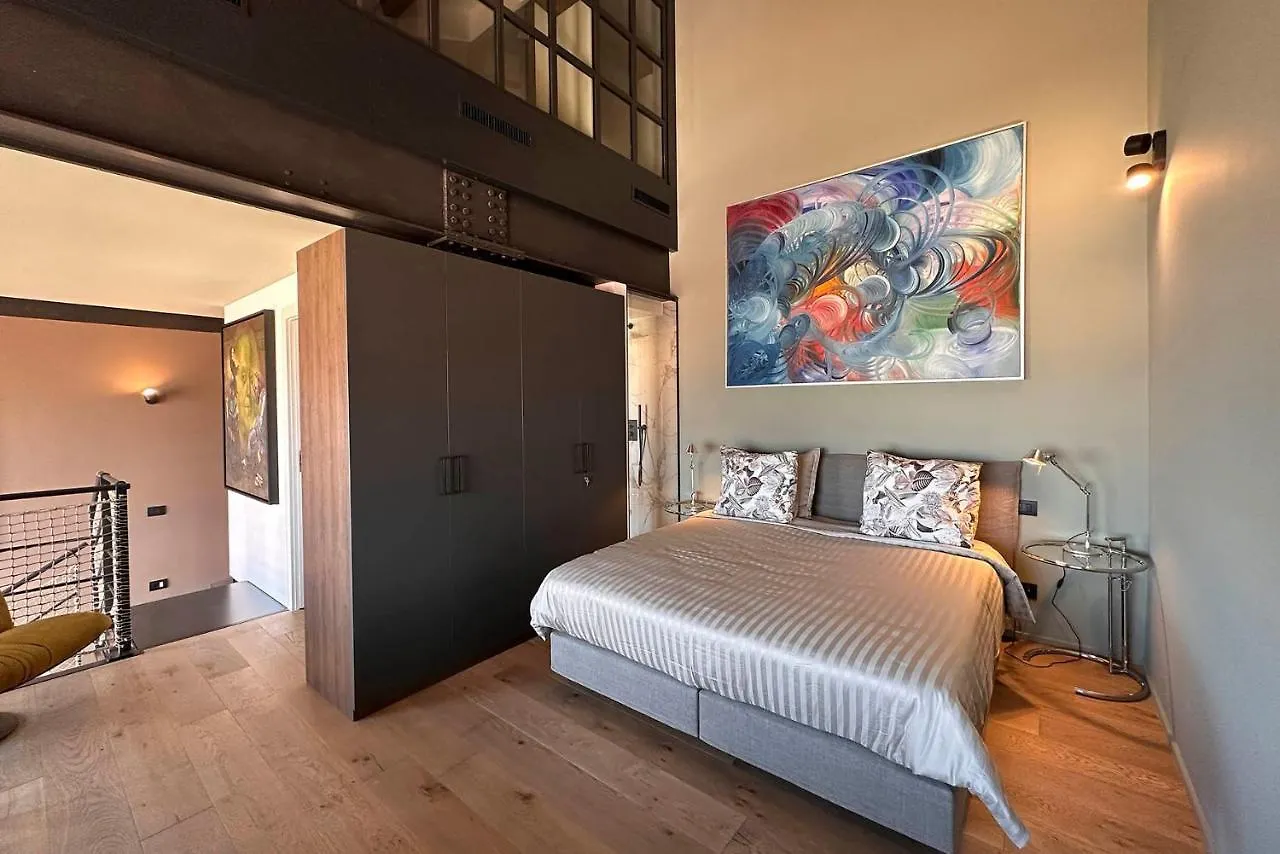 Apartment Fortuny Design Loft And Terrace Venedig Italien
